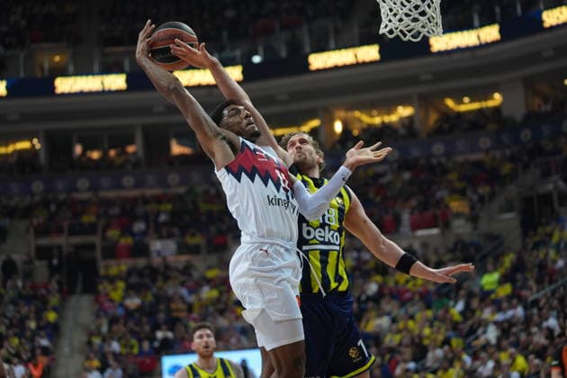 Fenerbahce Beko v Kosner Baskonia - EuroLeague ISTANBUL, TURKIYE - JANUARY 23: Mikael Jantunen (R) of Fenerbahce Beko in action against Trent Forrest (L) of Kosner Baskonia during the EuroLeague week 24 basketball match between Fenerbahce Beko and Kosner Baskonia at Ulker Sports and Event Hall in Istanbul, Turkiye on January 23, 2026. Beyza Comert Anadolu Istanbul Turkey. Editorial use only. Please get in touch for any other usage.  Copyright: x2026xAnadoluxBeyzaxComertx