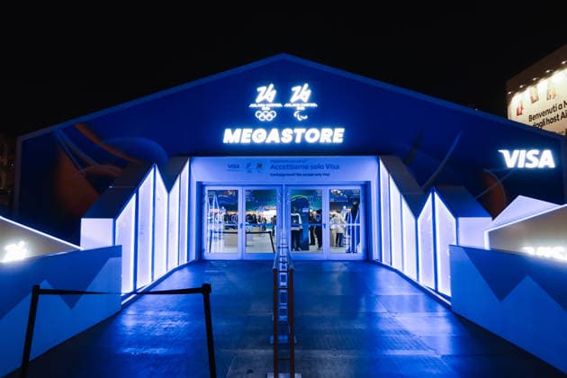 Milan, Preparations for the 25th Olympic and Paralympic Winter games, Winterspiele,Spiele, Summer games in Milan-Cortina 2026 are underway, two weeks before the start of the Olympics. Pictured: The Megastore in Piazza del Duomo.  Copyright: xAlessandroxBremecx xipa-agency.netx xx IPA_Agency_IPA70477833