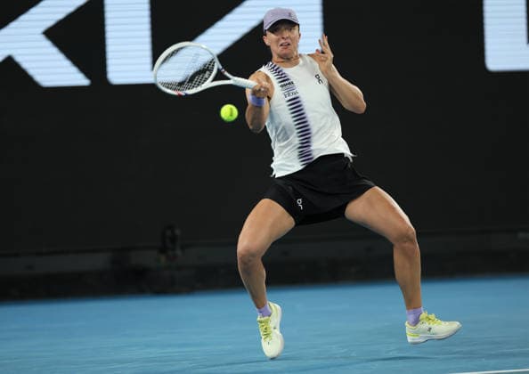 January 24, 2026, Melbourne, Victoria, Australia: IGA SWIATEK of Poland during the match against A. Kalinskaya in the third round of Australian Open, Melbourne, Australia. Melbourne Australia - ZUMAc278 20260124_zsp_c278_051 Copyright: xMarcinxCholewinskix