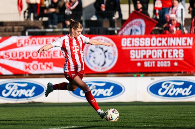 Google Pixel Frauen Bundesliga 1 FC Köln SC Freiburg 24 01 2026 Anna Lena Stolze 1 FC Köln, 7 Google Pixel Frauen Bundesliga 1 FC Köln SC Freiburg Köln, Franz Kremer Stadion 24 01 2025 DFB REGULATIONS PROHIBIT ANY USE OF PHOTOGRAPHS AS IMAGE SEQUENCES AND OR QUASI VIDEO Copyright: xBEAUTIFULxSPORTS Freisenx