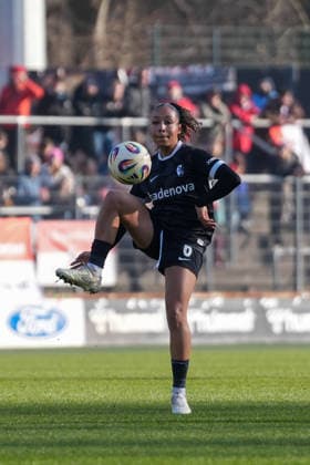 Nicole Ojukwu SC Freiburg, 06 on the ball , Germany, Football, GooglePixel Women Bundesliga, 15 Matchday, 2025 2026, 1 FC Köln vs SC Freiburg, 24 01 2026, Franz Kremer Stadion, Cologne, Germany DFB REGULATIONS PROHIBIT ANY USE OF PHOTOGRAPHS AS IMAGE SEQUENCES AND OR QUASI VIDEO Köln Franz Kremer Stadion Nordrhein Westfalen Germany Copyright: xArnexAmbergx