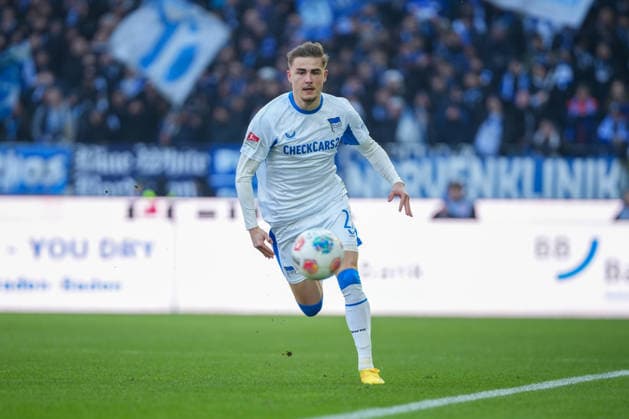 Soccer 2 Bundesliga, Matchday 19, Karlsruher SC Hertha BSC on 24 01 2026 in Karlsruhe BBBank Wildpark , Germany, Season 2025 2026 DFB DFL REGULATIONS PROHIBIT ANY USE OF PHOTOGRAPHS as IMAGE SEQUENCES and or QUASI VIDEO In focus Marten Winkler 22, BSC Karlsruhe BBBank Wildpark Germany Copyright: xChristophxKinzingerx