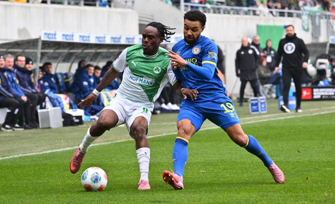 24 01 2026 Soccer Season 2025 2026 2 Soccer Bundesliga 19 Matchday SpVgg Greuther Fürth SGF Kleeblatt Eintracht Braunschweig BTSV EBS Sportfoto Zink xwoxzix DFL regulations prohibit any use of photographs as image sequences and or quasi video only for editorial use Noel Futkeu 9, SpVgg Greuther Fürth Leon Bell Bell 19, Eintracht Braunschweig BTSV EBS