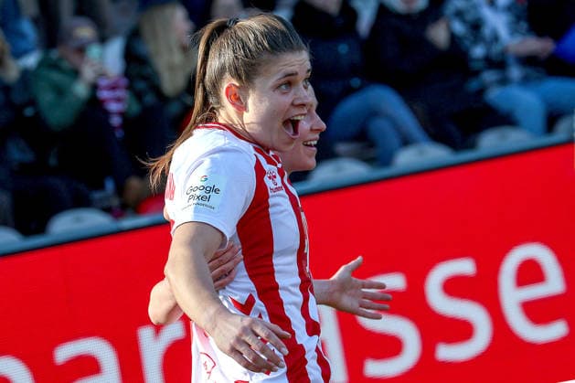 24 01 2026, xsscx, Frauen Fussball, 1 FC Koeln SC Freiburg, 1 Fussball Bundesliga, 15 Spieltag, Franz Kremer Stadion, Saison 2025 2026 Torjubel nach dem Tor zum 1 0 durch Torschützin Martyna Wiankowska 1 FC Koeln 26 nach einem Elfmeter DFB regulations prohibit any use of photographs as image sequences and or quasi video Photo xSandraxScherningxPressefotoKochx Nordrhein Westfalen Germany
