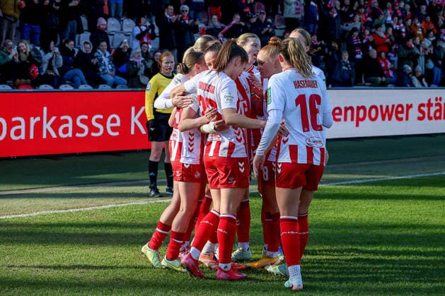 24 01 2026, xsscx, Frauen Fussball, 1 FC Koeln SC Freiburg, 1 Fussball Bundesliga, 15 Spieltag, Franz Kremer Stadion, Saison 2025 2026 Torjubel nach dem Tor zum 1 0 durch Torschützin Martyna Wiankowska 1 FC Koeln 26 nach einem Elfmeter DFB regulations prohibit any use of photographs as image sequences and or quasi video Photo xSandraxScherningxPressefotoKochx Nordrhein Westfalen Germany