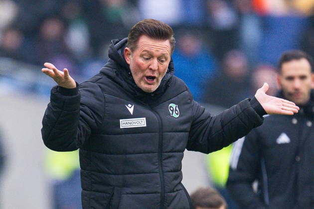 24 01 2026 Soccer, 2025 2026, 2 Bundesliga, Matchday 19, Hannover 96 Fortuna Düsseldorf Christian Titz Coach Hannover DFL REGULATIONS PROHIBIT ANY USE OF PHOTOGRAPHS AS IMAGE SEQUENCES AND OR QUASI VIDEO