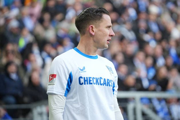 Soccer 2 Bundesliga, Matchday 19, Karlsruher SC Hertha BSC on 24 01 2026 in Karlsruhe BBBank Wildpark , Germany, Season 2025 2026 DFB DFL REGULATIONS PROHIBIT ANY USE OF PHOTOGRAPHS as IMAGE SEQUENCES and or QUASI VIDEO In focus Paul Seguin 30, BSC Karlsruhe BBBank Wildpark Germany Copyright: xChristophxKinzingerx