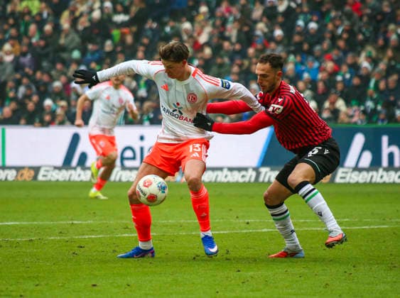 Germany Soccer 2 Bundesliga 2025 26, 19 Matchday Hannover 96 Fortuna Düsseldorf Heinz von Heiden Arena Stadion Hannover Cedric Itten Fortuna Düsseldorf, 13 Virgil GhiÅ£Äƒ Virgil Ghita Hannover 96, 5 Hannover Copyright: xAymanxAlahmedx