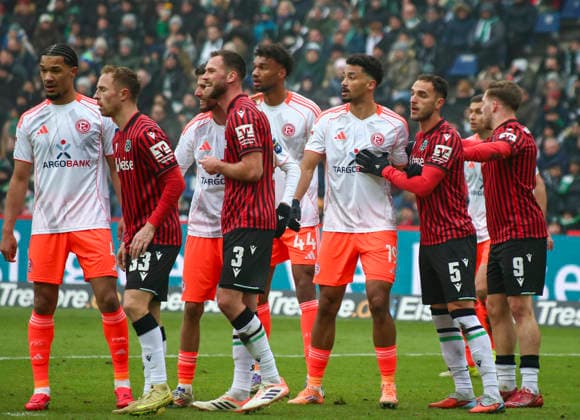 Germany Soccer 2 Bundesliga 2025 26, 19 Matchday Hannover 96 Fortuna Düsseldorf Heinz von Heiden Arena Stadion Hannover Cedric Itten Fortuna Düsseldorf, 13 Virgil GhiÅ£Äƒ Virgil Ghita Hannover 96, 5 Marcel Lotka Fortuna Düsseldorf, 1 9 Boris Tomiak Hannover 96, 3 Benjamin Källman Benjamin Kallman Hannover 96, 9 Maurice Neubauer Hannover 96, 33 Elias Egouli Fortuna Düsseldorf, 44 Hannover Copyright: xAymanxAlahmedx