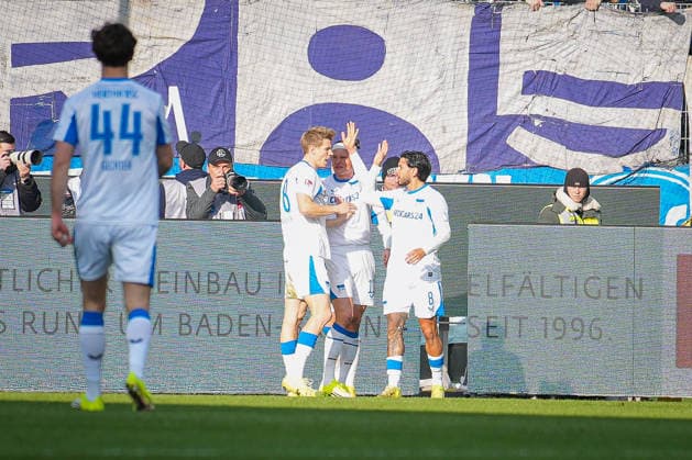Germany, Football, 2 Bundesliga, Season 2025 2026, Karlsruher SC vs Herta BSC BBBank Wildpark Karlsruhe Fabian Reese Hertha BSC, 11 Goal, Cheering, Karlsruhe BBBank Wildpark Baden Württemberg Germany Copyright: xFINLEYxMÖRCHx