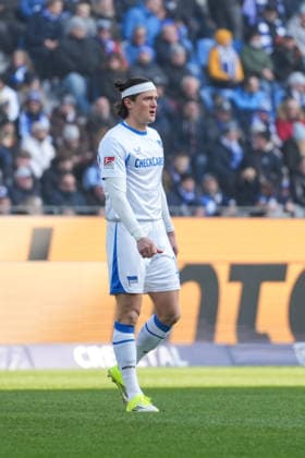 2 Bundesliga, Karlsruher SC vs Hertha BSC, 24 01 2026 Fabian Reese Hertha BSC, 11 2 Bundesliga, Karlsruher SC vs Hertha BSC, BBBank Wildpark Karlsruhe, 24 01 2026 DFB DFL REGULATIONS PROHIBIT ANY USE OF PHOTOGRAPHS AS IMAGE SEQUENCES AND OR QUASI VIDEO Copyright: xBEAUTIFULxSPORTS Boscox