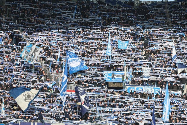 24 01 2026, xrekx, Soccer 2 Bundesliga, Karlsruher SC Hertha BSC Berlin v l ertha Fans ,Atmosphere, Scarves, Shirt, Flag, Banner, Ultras, Spectators, Visitors, Choreo, Choreography, atmosphere, spectators, Visitors DFL DFB REGULATIONS PROHIBIT ANY USE OF PHOTOGRAPHS as IMAGE SEQUENCES and or QUASI VIDEO Karlsruhe