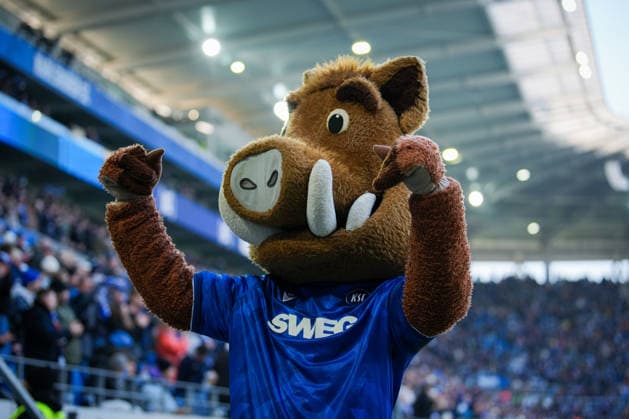 Germany, Football, 2 Bundesliga, Season 2025 2026, Karlsruher SC vs Herta BSC BBBank Wildpark Karlsruhe Sebastian Jung Karlsruher SC, 2 Goal, Cheering, Karlsruhe BBBank Wildpark Baden Württemberg Germany Copyright: xFINLEYxMÖRCHx