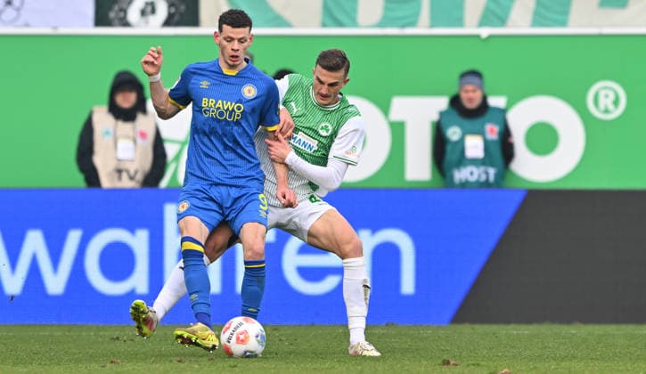 24 01 2026 Soccer Season 2025 2026 2 Soccer Bundesliga 19 Matchday SpVgg Greuther Fürth SGF Kleeblatt Eintracht Braunschweig BTSV EBS Sportfoto Zink xwoxzix DFL regulations prohibit any use of photographs as image sequences and or quasi video only for editorial use Erencan Yardimci 9, Eintracht Braunschweig BTSV EBS Philipp Ziereis 4, SpVgg Greuther Fürth