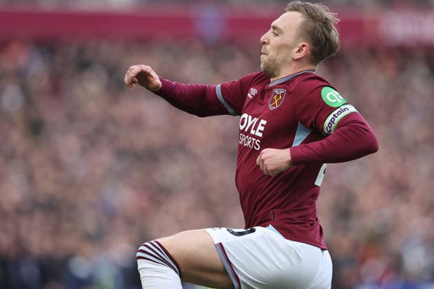 24th January 2026; London Stadium, London, England; Premier League Football, West Ham United versus Sunderland; Jarrod Bowen of West Ham United celebrates his goal from a penalty kick in the 28th minute for 2-0  KatiexChan Content restricted for UK based newspaper