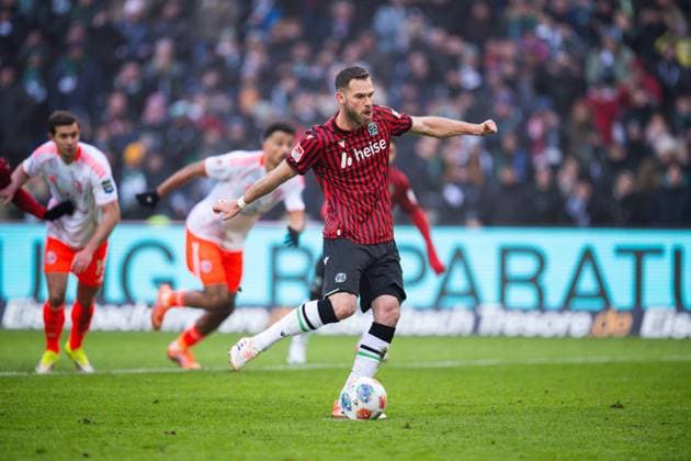 24 01 2026 Soccer, 2025 2026, 2 Bundesliga, Matchday 19, Hannover 96 Fortuna Düsseldorf Boris Tomiak Hannover misses a penalty kick DFL REGULATIONS PROHIBIT ANY USE OF PHOTOGRAPHS AS IMAGE SEQUENCES AND OR QUASI VIDEO