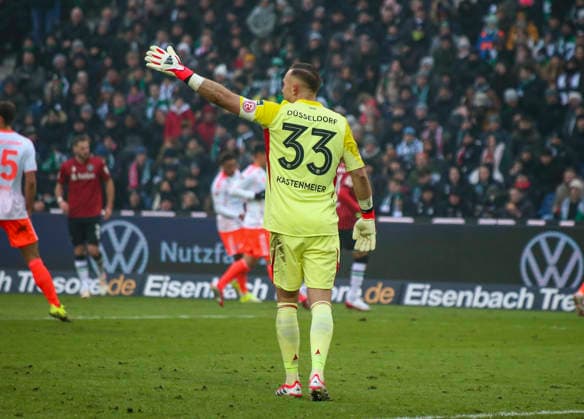 Germany Soccer 2 Bundesliga 2025 26, 19 Matchday Hannover 96 Fortuna Düsseldorf Heinz von Heiden Arena Stadion Hannover Florian Kastenmeier Fortuna Düsseldorf, 33 Hannover Copyright: xAymanxAlahmedx