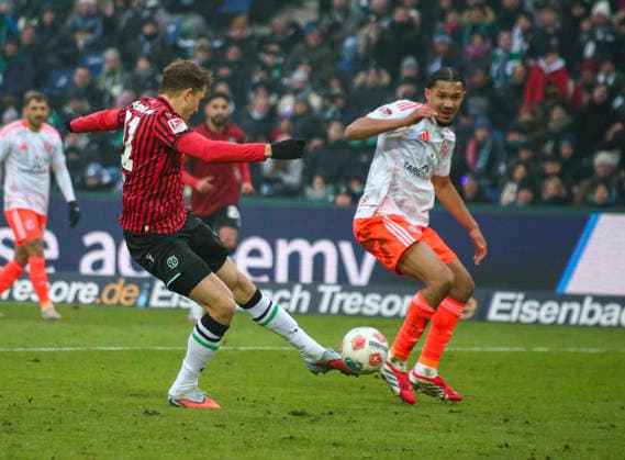 Germany Soccer 2 Bundesliga 2025 26, 19 Matchday Hannover 96 Fortuna Düsseldorf Heinz von Heiden Arena Stadion Hannover Benedikt Pichler Hannover 96, 11 Hannover Copyright: xAymanxAlahmedx