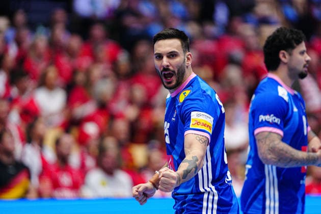 Goal celebration Hugo Descat France, 25 DEN, France vs Portugal, Handball, EHF European Championship 2026, Main Round, Matchday 2, 24 01 2026 DEN, France vs Portugal, Handball, EHF European Championship 2026, Main Round, Matchday 2, 24 01 2026 Herning Copyright: xEibner-Pressefoto MarcelxvonxFehrnx EP_MFN