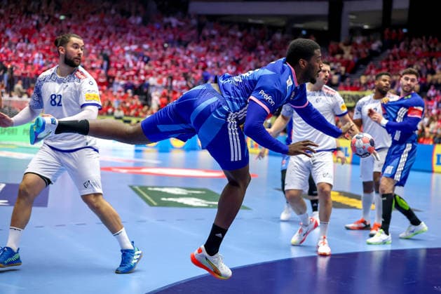 24 01 2026, Handball, Men s EHF EURO 2026, France Portugal, Jyske Bank Boxen in Herning, Denmark, Main Round Dika Mem France 10 Denmark