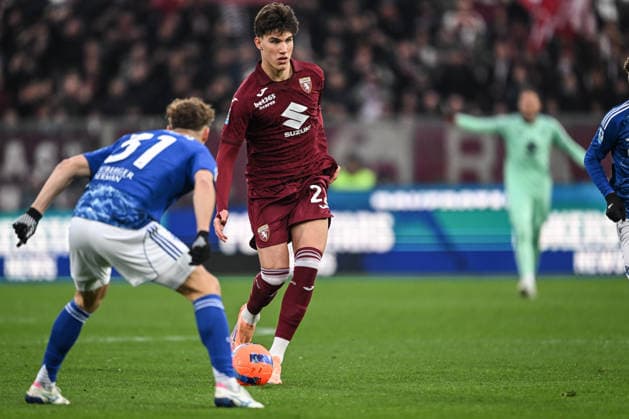 Nico Paz of Calcio Como in action during the Italian Serie A football match between Calcio Como and Torino FC on January 24, 2026 at the Giuseppe Senigallia stadium in Como, Italy Photo Tiziano Ballabio  Copyright: xTizianoxBallabio IPAxSportx xipa-agency.netx xx IPA_70495310 IPA_Agency_IPA70495310
