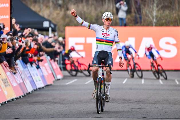 UCI Cyclocross World Cup 2025-2026 Maasmechelen MAASMECHELEN, BELGIUM - JANUARY 24 : Van Der Poel Mathieu (NED) of Alpecin-Deceuninck celebrating his victory during the 11th leg of the Maasmechelen UCI Cyclocross World Cup 2025-2026 a cyclocross race for Women Elite on January 24, 2026 in Maasmechelen, Belgium, 24 01 2026 ( Maasmechelen Belgium  Copyright: xVincentxKalutx