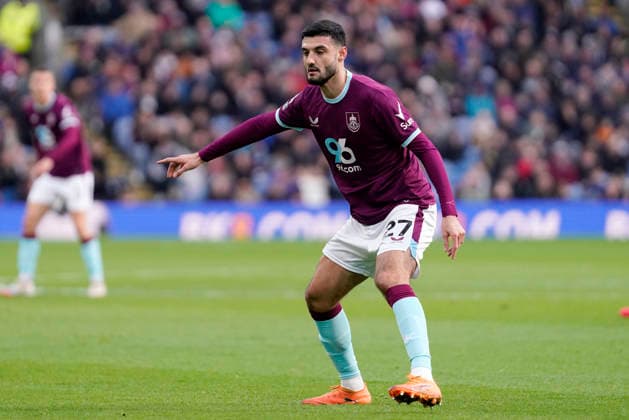 Burnley v Tottenham Hotspur, Burnley, UK - 24 Jan 2026 Armando Broja of Burnley during the Premier League match between Burnley and Tottenham Hotspur at Turf Moor, Burnley on 24 January 2026 ( Burnley Turf Moor Burnley England Copyright: xHarryxCornish PPAUKx PPA-242683