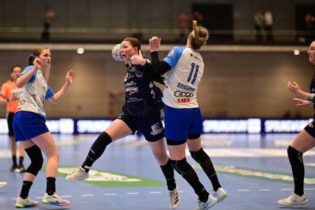 Handball I Women I Season 2025 2026 I 14 HBF I 1 Matchday I Buxtehuder SV Sport Union Neckarsulm I 24 01 2026 Anika Hampel 10, Buxtehuder Sportverein Bruggeman Annefleur 11, Neckarsulmer Sport Union Buxtehude Halle Nord Niedersachsen Germany Copyright: xLobeca FelixxSchlikisx