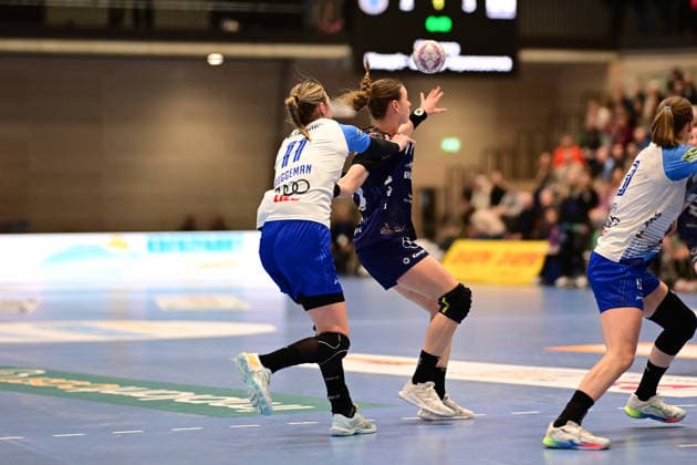 Handball I Women I Season 2025 2026 I 14 HBF I 1 Matchday I Buxtehuder SV Sport Union Neckarsulm I 24 01 2026 Bruggeman Annefleur 11, Neckarsulmer Sport Union Isabelle Dölle 11, Buxtehuder Sportverein Buxtehude Halle Nord Niedersachsen Germany Copyright: xLobeca FelixxSchlikisx