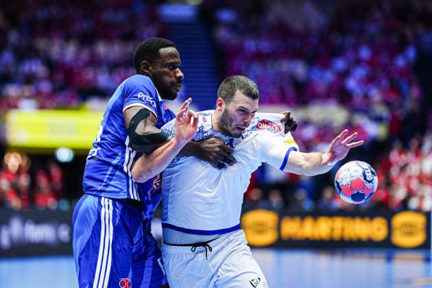 Karl Konan France, 34 , Rui Silva Portugal, 14 DEN, France vs Portugal, Handball, EHF European Championship 2026, Main Round, Matchday 2, 24 01 2026 DEN, France vs Portugal, Handball, EHF European Championship 2026, Main Round, Matchday 2, 24 01 2026 Herning Copyright: xEibner-Pressefoto MarcelxvonxFehrnx EP_MFN