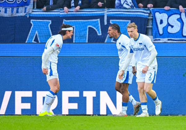 Jeremy Dudziak Hertha BSC celebrates his goal with Fabian Reese Hertha BSC and Julian Eitschberger Hertha BSC during the 2 Bundesliga match between Karlsruher SC and Hertha BSC at BBBank Wildpark on January 24, 2026 in Karlsruhe, Germany, Germany Photo by Silas Schüller DeFodi Images Jeremy Dudziak Hertha BSC celebrates his goal with Fabian Reese Hertha BSC and Julian Eitschberger during the 2 Bundesliga match between Karlsruher SC and Hertha BSC at BBBank Wildpark on January 24, 2026 in Karlsruhe, Germany Photo by Silas Schüller DeFodi Images DFB DFL REGULATIONS PROHIBIT ANY USE OF PHOTOGRAPHS AS IMAGE SEQUENCES AND OR QUASI VIDEO Photo by Silas Schueller DeFodi Images