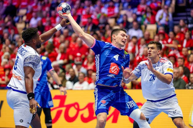 24 01 2026, Handball, Men s EHF EURO 2026, France Portugal, Jyske Bank Boxing in Herning, Denmark, Main Round Aymeric Minne France 04 in a duel against Victor Manuel Iturriza Alvarez Portugal 08 Francisco Mota Costa Portugal 26 Denmark