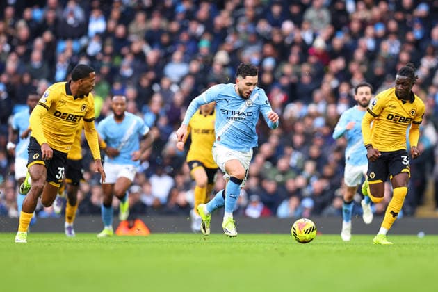 Manchester City v Wolverhampton Wanderers, Premier League Rayan Cherki of Manchester City runs on the ball during the Manchester City v Wolverhampton Wanderers Premier League match at the Etihad Stadium, Manchester, England on 24 January 2026 Credit: Ryan Crockett Every Second Media Editorial use only. All images are copyright Every Second Media Limited. No images may be reproduced without prior permission. All rights reserved. Premier League and Football League images are subject to licensing agreements with Football DataCo Limited. see https: www.football-dataco.com Copyright: xIMAGO EveryxSecondxMediax ESM-1769-0043 RyanxCrockettx xEveryxSecondxMediax