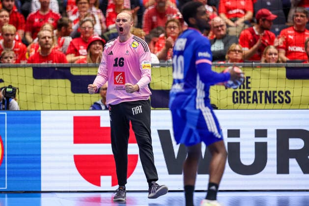 24 01 2026, Handball, Men s EHF EURO 2026, France Portugal, Jyske Bank Boxen in Herning, Denmark, Main Round Charles Bolzinger France 16 Denmark