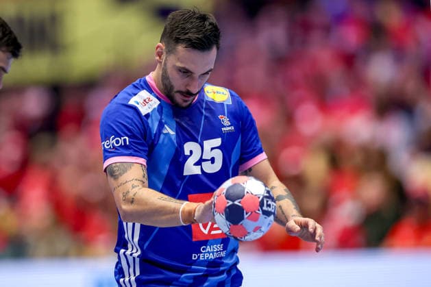 24 01 2026, Handball, Men s EHF EURO 2026, France Portugal, Jyske Bank Boxen in Herning, Denmark, Main Round Hugo Descat France 25 Denmark