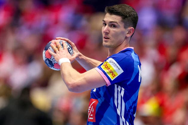 24 01 2026, Handball, Men s EHF EURO 2026, France Portugal, Jyske Bank Boxen in Herning, Denmark, Main Round Aymeric Minne France 04 Denmark