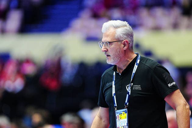 Paulo Pereira Portugal, Coach DEN, France vs Portugal, Handball, EHF European Championship 2026, Main Round, Matchday 2, 24 01 2026 DEN, France vs Portugal, Handball, EHF European Championship 2026, Main Round, Matchday 2, 24 01 2026 Herning Copyright: xEibner-Pressefoto MarcelxvonxFehrnx EP_MFN