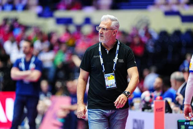 Paulo Pereira Portugal, Coach DEN, France vs Portugal, Handball, EHF European Championship 2026, Main Round, Matchday 2, 24 01 2026 DEN, France vs Portugal, Handball, EHF European Championship 2026, Main Round, Matchday 2, 24 01 2026 Herning Copyright: xEibner-Pressefoto MarcelxvonxFehrnx EP_MFN