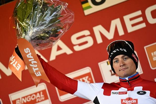 the men s elite race at the World Cup cyclocross cycling event in Maasmechelen, Belgium, stage 11 (out of 12) of the UCI World Cup cyclocross competition, Saturday 24 January 2026. JASPERxJACOBS  x158279559x