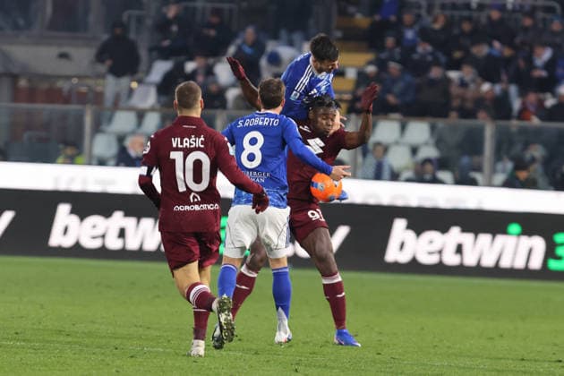 ComoÕs TorinoÕs Duvan Zapata during the Serie A soccer match between Como and Torino at the Giuseppe Sinigaglia stadium in Como, north Italy - January 24, 2026 - Soccer.  Copyright: xAntonioxSaiai LaPressex