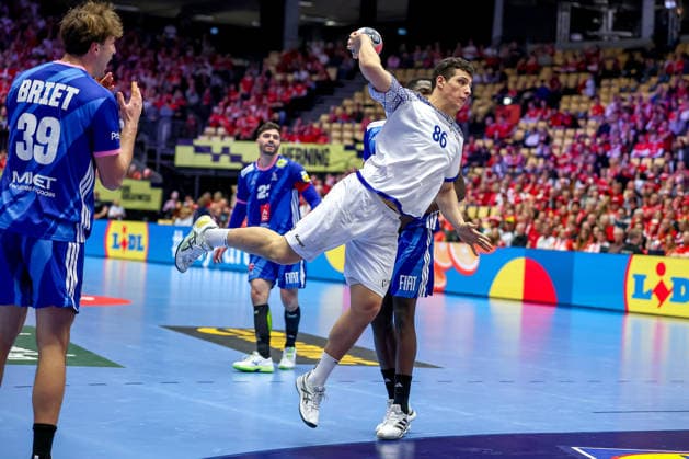 24 01 2026, Handball, Men s EHF EURO 2026, France Portugal, Jyske Bank Boxen in Herning, Denmark, Main Round Ricardo Caldeira Brandao Portugal 86 Denmark