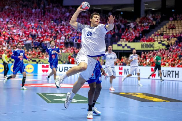 24 01 2026, Handball, Men s EHF EURO 2026, France Portugal, Jyske Bank Boxen in Herning, Denmark, Main Round Ricardo Caldeira Brandao Portugal 86 Denmark