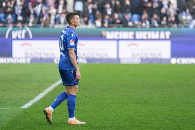 2 Bundesliga, Karlsruher SC vs Hertha BSC, 24 01 2026 Marvin Wanitzek Karlsruher SC, 10 2 Bundesliga, Karlsruher SC vs Hertha BSC, BBBank Wildpark Karlsruhe, 24 01 2026 DFB DFL REGULATIONS PROHIBIT ANY USE OF PHOTOGRAPHS AS IMAGE SEQUENCES AND OR QUASI VIDEO Copyright: xBEAUTIFULxSPORTS Boscox
