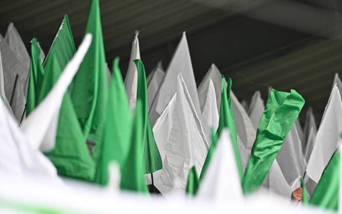 24 01 2026 Soccer Season 2025 2026 2 Soccer Bundesliga 19 Matchday SpVgg Greuther Fürth SGF Kleeblatt Eintracht Braunschweig BTSV EBS Sportfoto Zink MeZi xmexzix DFL regulations prohibit any use of photographs as image sequences and or quasi video only for editorial use Feature Impression Symbolbild Symbolfoto Choreo Choreografie Fans Fanblock Fürth Kleeblattfan Fahnen weiß grün