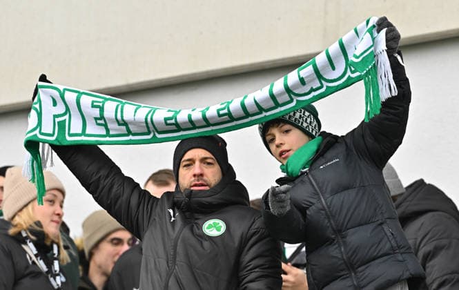 24 01 2026 Soccer Season 2025 2026 2 Soccer Bundesliga 19 Matchday SpVgg Greuther Fürth SGF Kleeblatt Eintracht Braunschweig BTSV EBS Sportfoto Zink MeZi xmexzix DFL regulations prohibit any use of photographs as image sequences and or quasi video only for editorial use Kleeblattfan Fans Fanblock Fanschal
