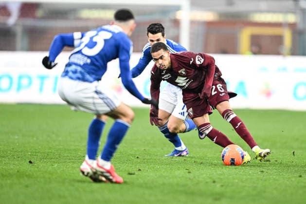Como 1907 v Torino FC - Serie A Cyril Ngonge of Torino FC is in action during the Italian Serie A football match between Calcio Como and Torino FC at the Giuseppe Senigallia stadium in Como, Italy, on January 24, 2026. Como Italy  Copyright: xTizianoxBallabiox originalFilename:ballabio-calcioco260124_npFBO.jpg