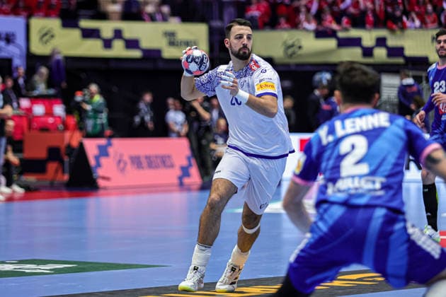 20Neves, Miguel in action Match between FRANCE VS PORTUGAL valid for Men s EHF EURO 2026 at Jyske Bank Boxen in Herning on 24 January 2026. Herning Jyske Bank Boxen Herning Denmark Copyright: xIMAGOx xPRIMExSPORTSxIMAGESx xANGELOxMOREIRAx