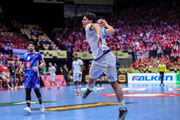 23Branquinho, Diogo in action Match between FRANCE VS PORTUGAL valid for Men s EHF EURO 2026 at Jyske Bank Boxen in Herning on 24 January 2026. Herning Jyske Bank Boxen Herning Denmark Copyright: xIMAGOx xPRIMExSPORTSxIMAGESx xANGELOxMOREIRAx