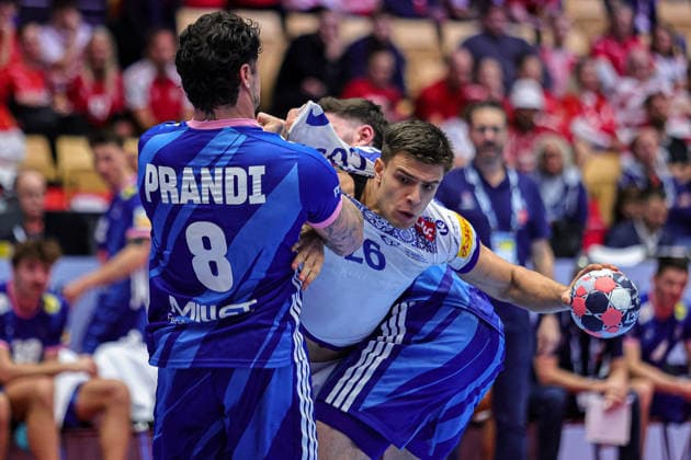 26Costa, Francisco in action Match between FRANCE VS PORTUGAL valid for Men s EHF EURO 2026 at Jyske Bank Boxen in Herning on 24 January 2026. Herning Jyske Bank Boxen Herning Denmark Copyright: xIMAGOx xPRIMExSPORTSxIMAGESx xANGELOxMOREIRAx