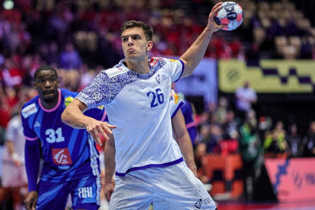 26Costa, Francisco in action Match between FRANCE VS PORTUGAL valid for Men s EHF EURO 2026 at Jyske Bank Boxen in Herning on 24 January 2026. Herning Jyske Bank Boxen Herning Denmark Copyright: xIMAGOx xPRIMExSPORTSxIMAGESx xANGELOxMOREIRAx